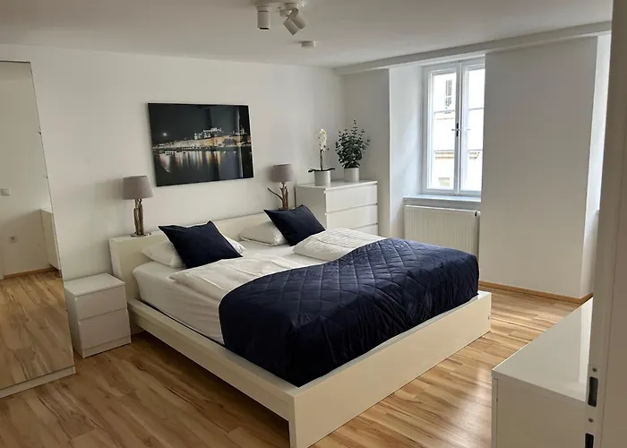 City-center Apartment *